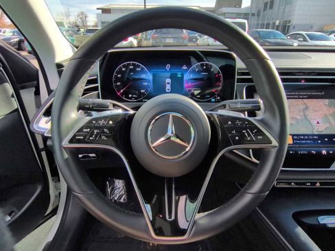 Used 2024 Mercedes-Benz E 350 4MATIC Sedan image 23