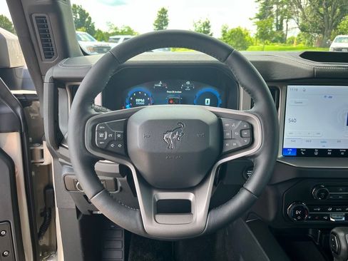 New 2026 Ford Bronco Outer Banks AWD/4WD image 15