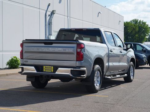 Used 2024 Chevrolet Silverado 1500 LT AWD/4WD image 3