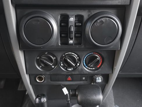 Used 2008 Jeep Wrangler Unlimited X AWD/4WD image 38