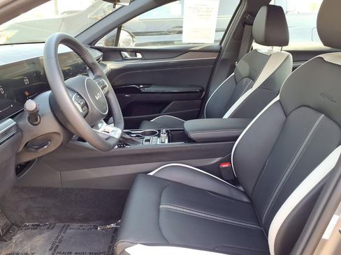 Certified 2026 Kia K5 GT-Line w/ GT-Line Premium Package FWD image 9