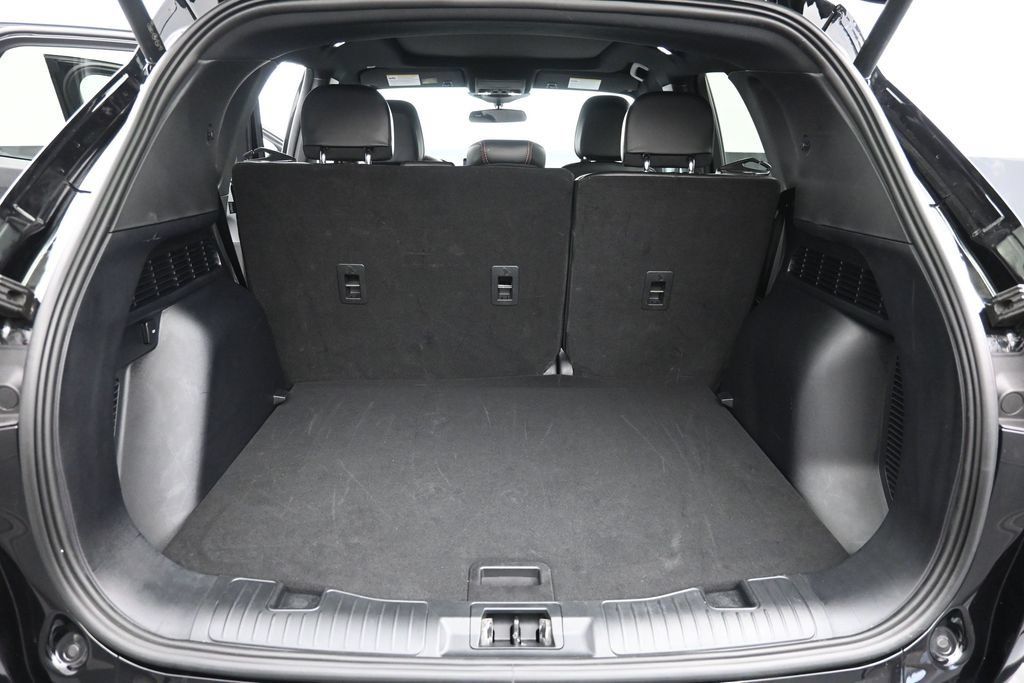 Used 2024 Ford Escape ST-Line w/ Tech Pack #1 AWD/4WD image 9