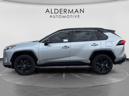 Used 2019 Toyota RAV4 XSE AWD/4WD image 2