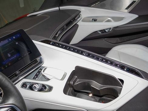 Used 2020 Chevrolet Corvette Stingray Preferred Conv w/ 2LT Preferred Equipment Group image 22