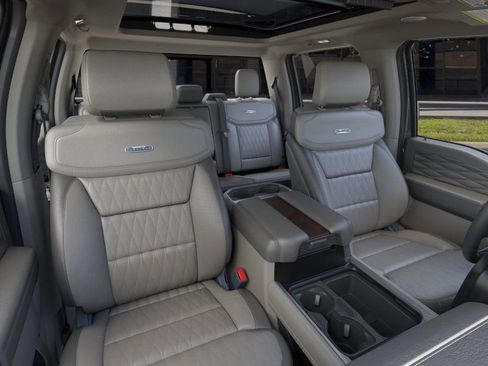 New 2026 Ford F250 Platinum w/ Platinum Plus Package image 10