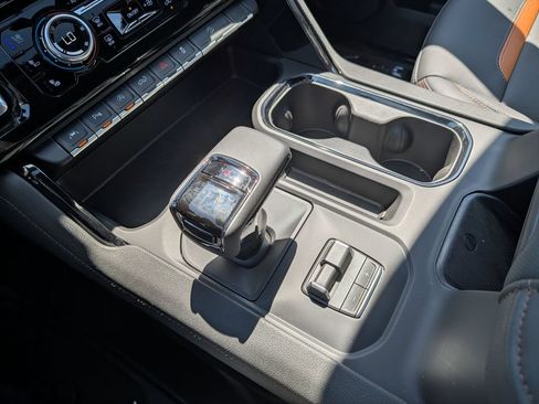 New 2026 GMC Sierra 1500 AT4 w/ AT4 Premium Package AWD/4WD image 26