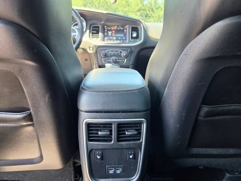 Used 2018 Dodge Charger R/T Scat Pack RWD image 26