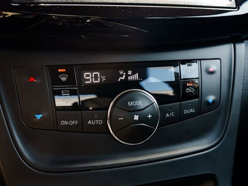 Used 2019 Nissan Sentra SV image 16