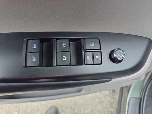 Used 2018 Toyota Highlander Plus image 30