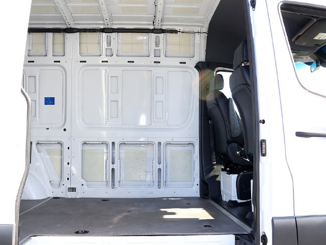 Used 2025 Mercedes-Benz Sprinter 2500 image 23