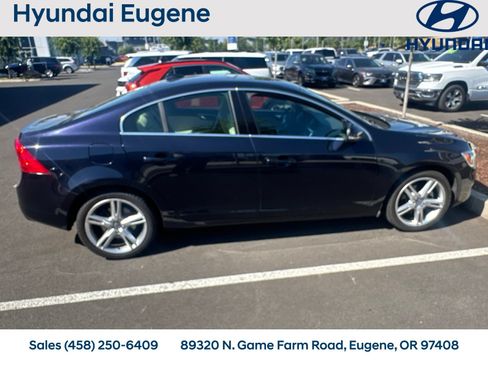 Used 2016 Volvo S60 T5 Premier w/ Convenience Package FWD image 11