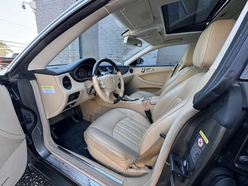 Used 2007 Mercedes-Benz CLS 550 image 11