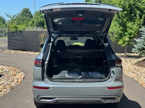 New 2025 Mitsubishi Outlander SEL image 17