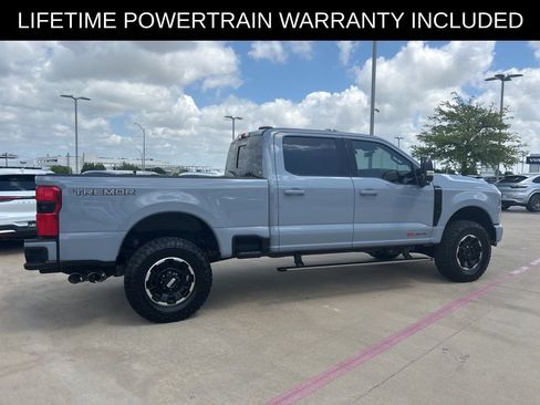 Used 2025 Ford F250 Platinum w/ Tremor Off-Road Package image 10