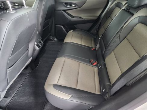 Used 2026 Chevrolet Equinox LT w/ Convenience Package II FWD image 27