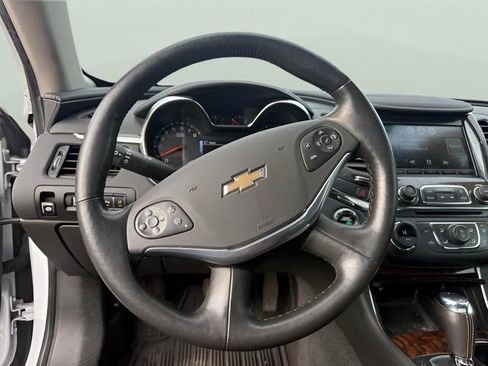 Used 2015 Chevrolet Impala LTZ image 13