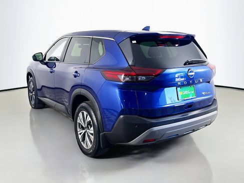 Used 2023 Nissan Rogue SV image 7
