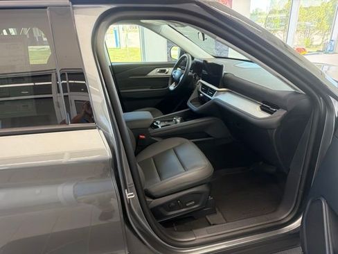 New 2026 Ford Explorer Active w/ Active Comfort Package AWD/4WD image 37