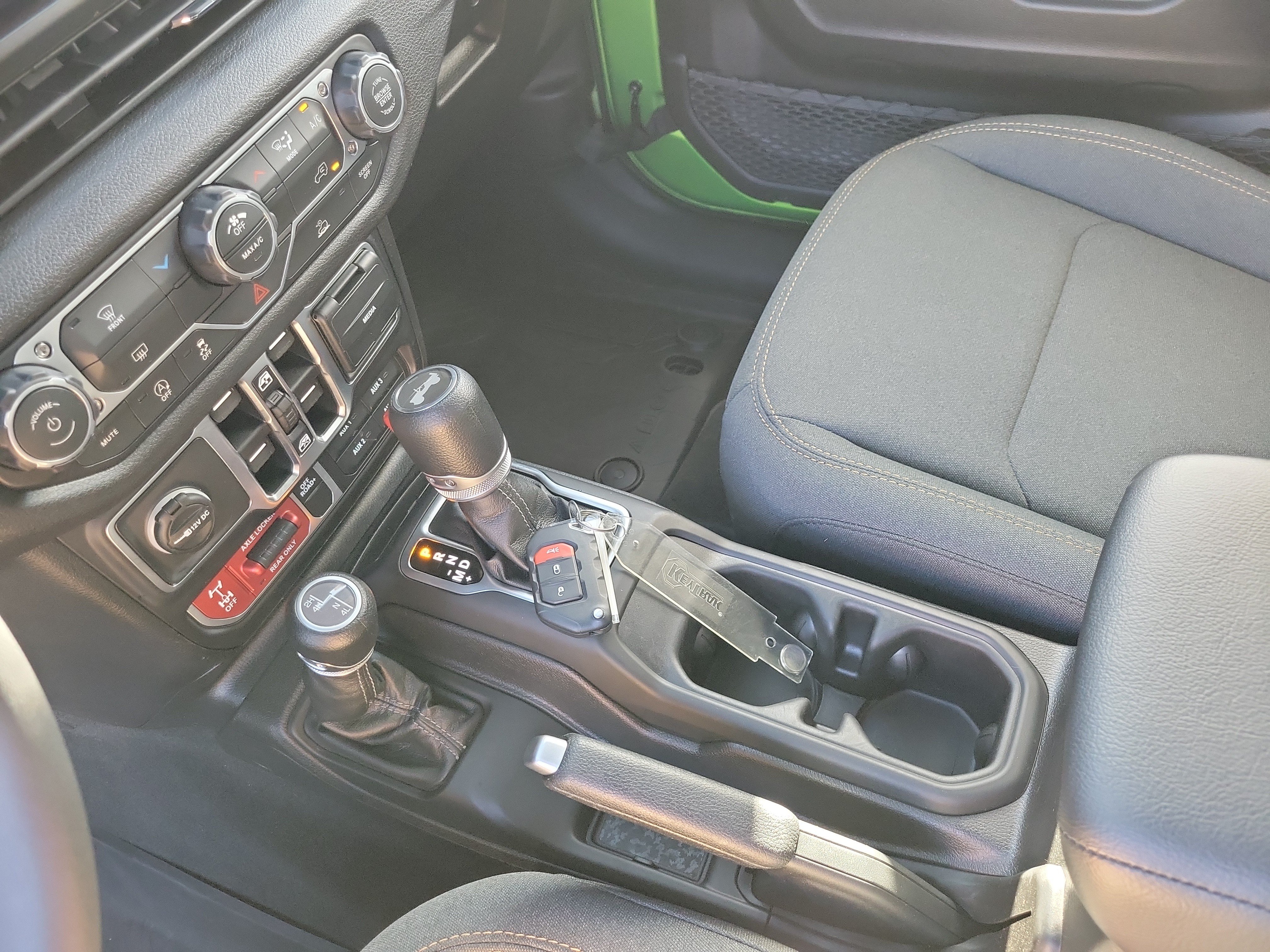 Used 2026 Jeep Wrangler Unlimited Sport AWD/4WD image 8