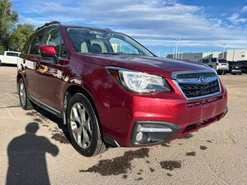 Used 2018 Subaru Forester 2.5i Touring AWD/4WD image 8