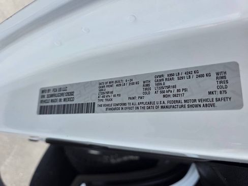 Used 2024 RAM ProMaster 3500 w/ Premium Convenience Group FWD image 23