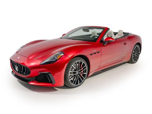 Used 2024 Maserati GranCabrio Trofeo image 13