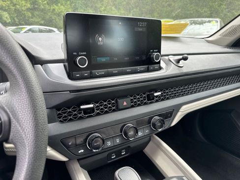 Used 2024 Honda Accord EX image 24