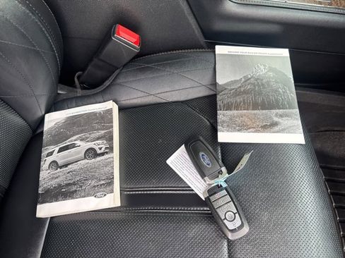 Used 2019 Ford Expedition Platinum image 19