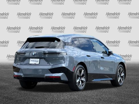 Used 2024 BMW iX xDrive50 w/ Premium Package AWD/4WD image 5