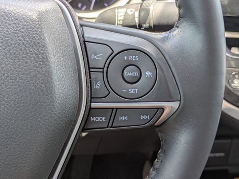 Used 2023 Toyota Camry XLE AWD/4WD image 23