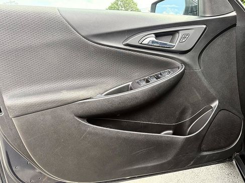 Used 2022 Chevrolet Malibu LT FWD image 15