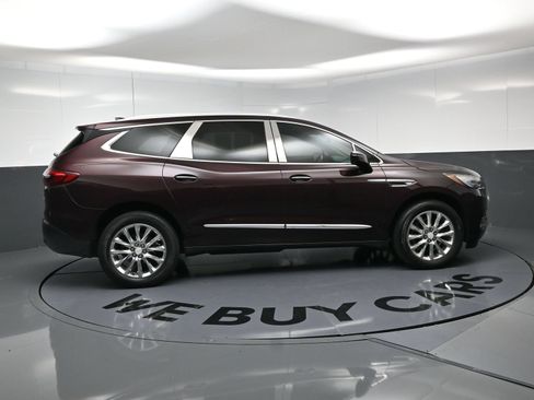 Used 2018 Buick Enclave Premium w/ Experience Buick Package FWD image 10