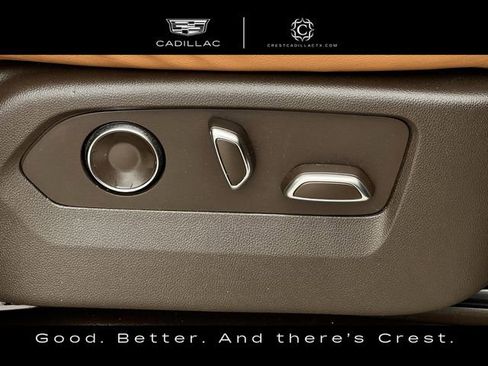 Used 2021 Cadillac Escalade Premium Luxury AWD/4WD image 25