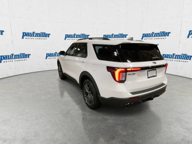 Used 2026 Ford Explorer ST-Line w/ ST-Line Street Pack AWD/4WD image 8