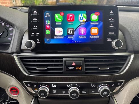 Used 2019 Honda Accord Touring image 22