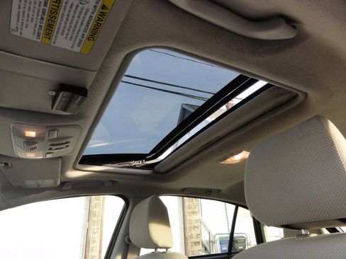 Used 2014 Subaru Impreza 2.0i Premium image 2