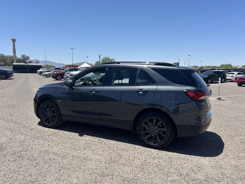 Used 2022 Chevrolet Equinox RS w/ RS Leather Package FWD image 3