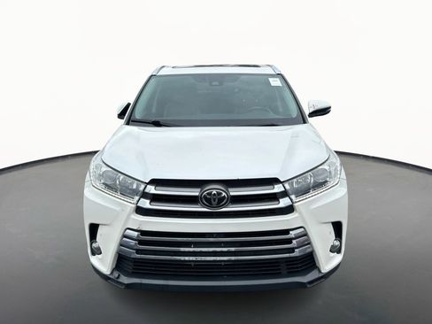 Used 2018 Toyota Highlander Limited AWD/4WD image 8