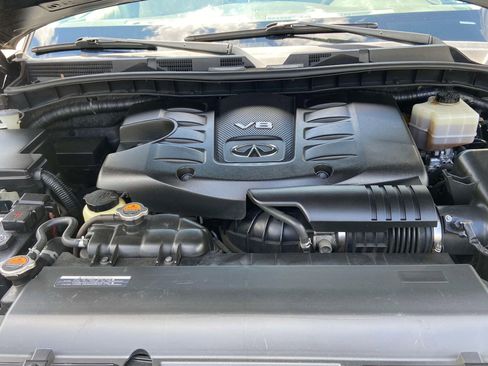 Used 2016 INFINITI QX80 4WD w/ Deluxe Technology Package image 12