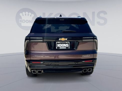 Used 2026 Chevrolet Traverse High Country w/ LPO, Floor Liner Package AWD/4WD image 5