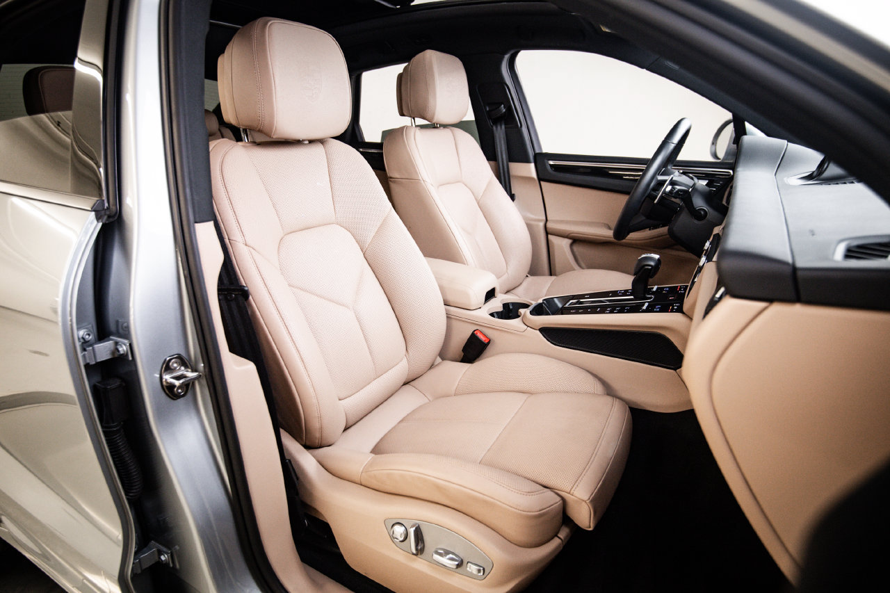 Certified 2026 Porsche Macan AWD/4WD image 29