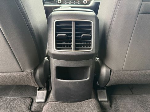 Used 2025 Kia Sportage LX FWD image 23
