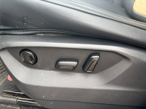 Used 2019 Volkswagen Atlas SE FWD image 12
