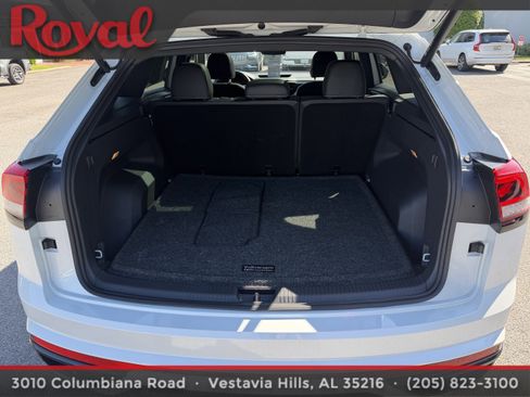 Used 2023 Volkswagen Atlas Cross Sport SEL R-Line image 10