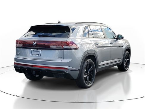 New 2026 Volkswagen Atlas Cross Sport SEL R-Line image 4
