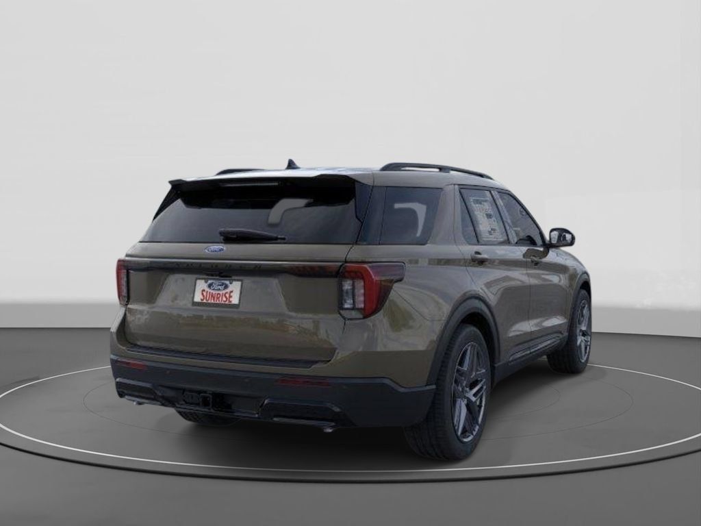 New 2026 Ford Explorer ST-Line w/ ST-Line Street Pack RWD image 8