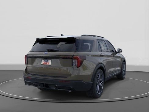New 2026 Ford Explorer ST-Line w/ ST-Line Street Pack RWD image 8