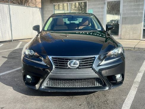 Used 2016 Lexus IS 300 image 2