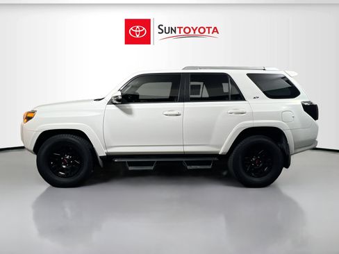 Used 2018 Toyota 4Runner SR5 Premium image 7