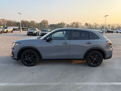 Used 2024 Honda HR-V Sport image 2